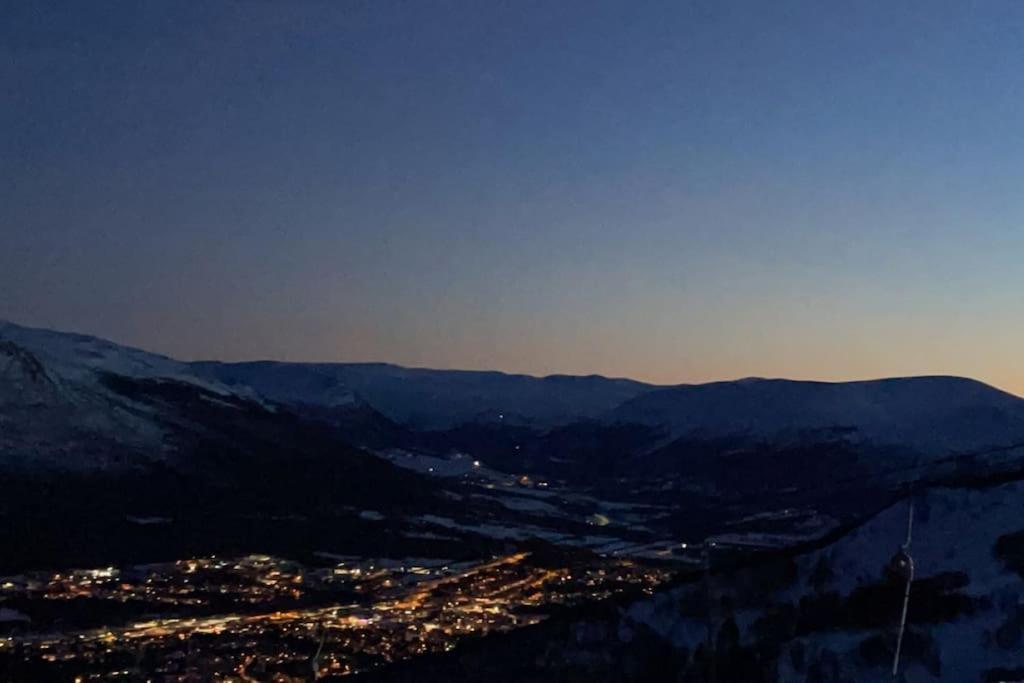 Koselig Leilighet , Med Parkering Og Ski In &Out. Daire Oppdal Dış mekan fotoğraf